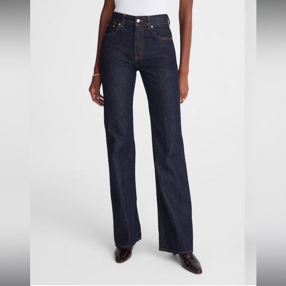 Brand New Madewell Petite Vintage Flare Jeans in Rinse Wash